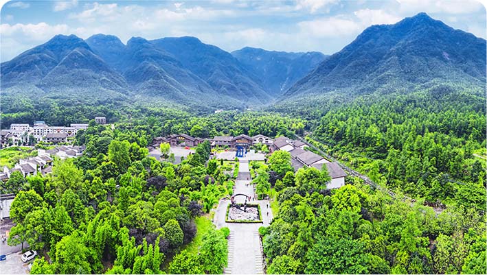 “以月為名，因月揚名”江西明月山風景區